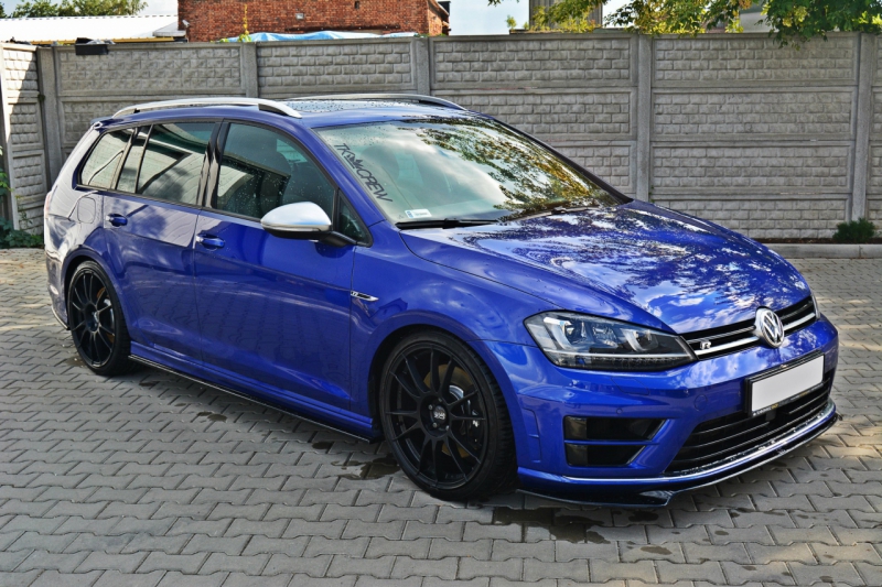 Порог гольф 7. Гольф 7 r. Golf 7 универсал r line. Пороги гольф 7 r-line. Golf mk7 r line.