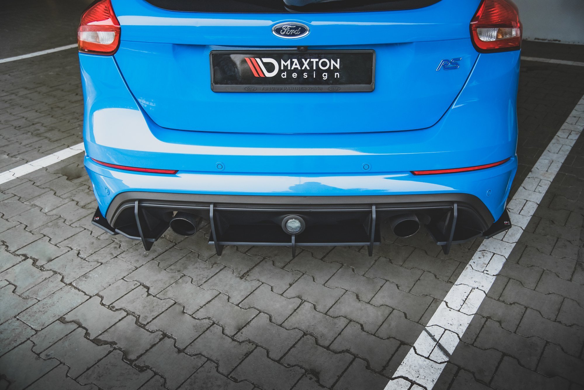 Форд фокус 3 диффузор заднего бампера Maxton. Бампер Maxton Ford Focus 3. Сплиттер Форд фокус 3. Бампер Форд фокус РС.